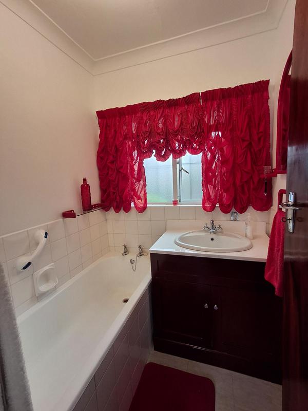 3 Bedroom Property for Sale in Bothasig Western Cape